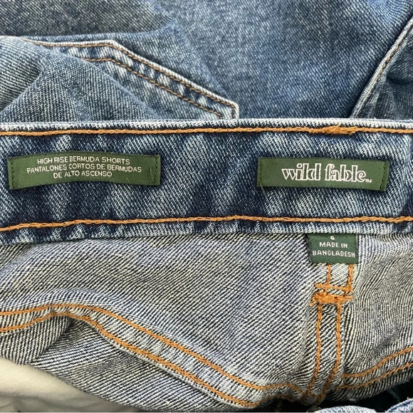 Wild Fable Distressed Denim Bermuda Shorts High Rise Button Fly Size 6 - Picture 3 of 12